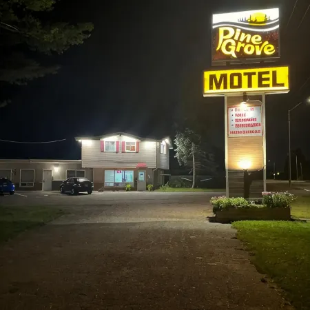 Pine Grove Motel
