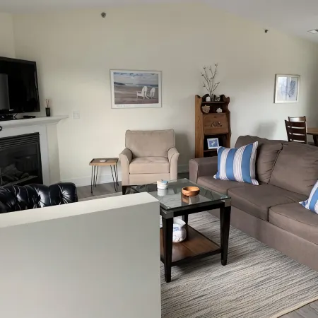Charming 2-bedroom condo in nice Douglas with Pool