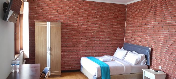 Rumah Syariah & Kolam Renang Bugenville Guesthouse Hotels in Cimenyan