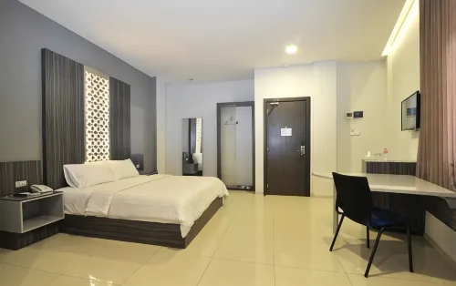 Studio Inn & Suites Semarang - bar