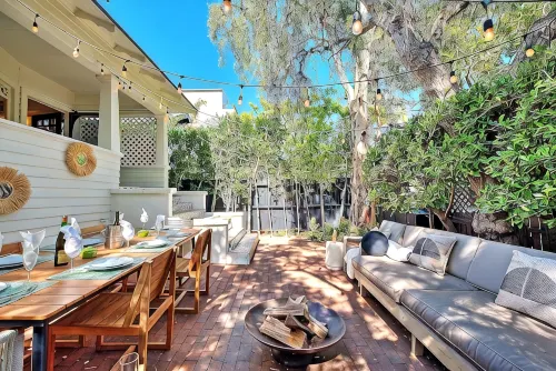 Stunning Rose Bowl Mansion 5 Minutes Walk!
