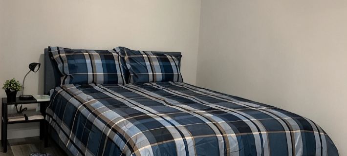 Guest Suite in Regina - Queen Bed Hotels in Regina
