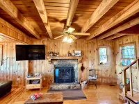 Lake Burton & Mountain View Cabin, Sleeps 8, 3Br/3BA — Clayton GA