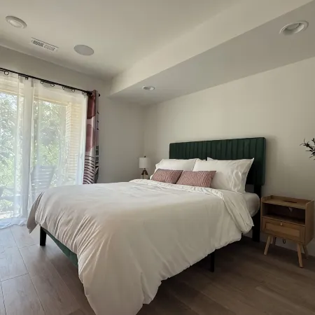 Charming 3-bedroom townhome in lovely Denver - close to Mile High and Downtown!