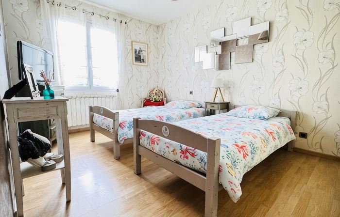 HOUSE 15 MIN. AWAY THE BEACHES OF THE ROYANNAIS COAST - IDEAL ENVIRONMENT FOR FAMILIES