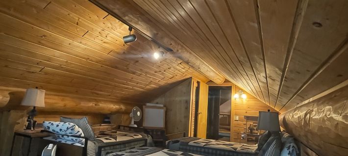 Living Well Lodge with Panoramic Views Hotels in Boundary County