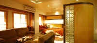Hotel Orient Crown, Kolhapur