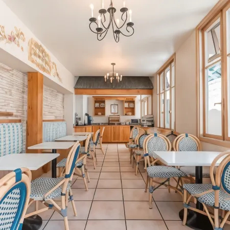 Normandy Inn Отели рядом с достопримечательностью «Пляж Кармел»