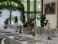 Usad'ba Admirala Lazareva Hotel 鄰近浴場樓的酒店
