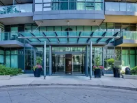 Atlantis at Waterpark City Condos in DT Hotels near BMO Field