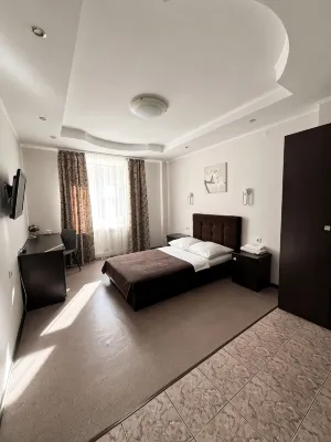 Hotel Tatyana - 旅館