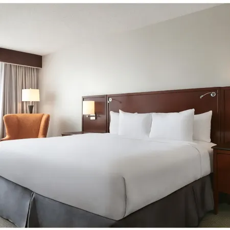 Travelodge by Wyndham Hotel & Convention Centre Quebec City