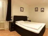 Hotel Roter Kater Hotels near Wolfsanger