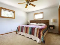 House on Lake Darling - Homestays