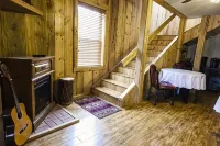 Trail City Bed & Breakfast - Homestays