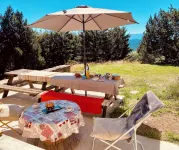 Sublime Bas de Chalet de Standing en Duplex Aux Angles -Space for Billiards and Cinema - 木屋