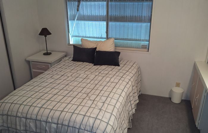Renovated,clean,comfortable,trailer on canal with Lake Okeechobee access.