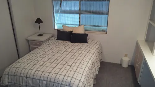Renovated,clean,comfortable,trailer on canal with Lake Okeechobee access. - Bintang 2