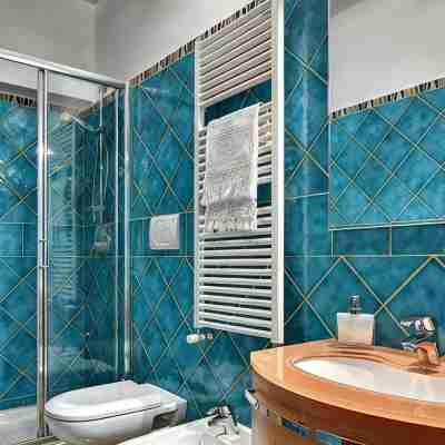 Elena apartment with panoramic views of the Gulf of Naples. AC and parking inc. Rooms