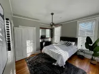 Spacious Historic Residence - بوتيك
