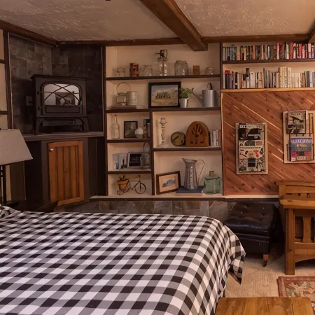 Providing a comfortable, home away from home experience for treasured guests.