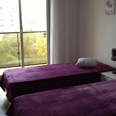 Apartment for 6 people on foot, downtown, beaches, TGV