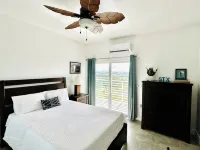 J&B’s Oceanview- Sleep 6 - 3-Star