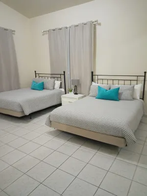 Casa de Carmen Pool House!! Family + Pet Friendly!! Perfect for Large Groups!! - 2 ดาว