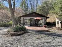 Wicklow Woods Studio, Beautiful Mountain views,cool streams and Waterfalls - Mountain view
