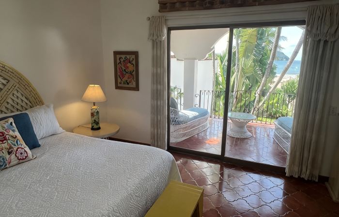 One Bedroom Oceanfront Villa