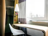 إيبيس زيوريخ أدليسويل Hotels near 2 - فولسهوفن - إنغه