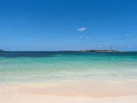 Orient Bay - Alamanda Resort Oceanfront Condo - Homestays