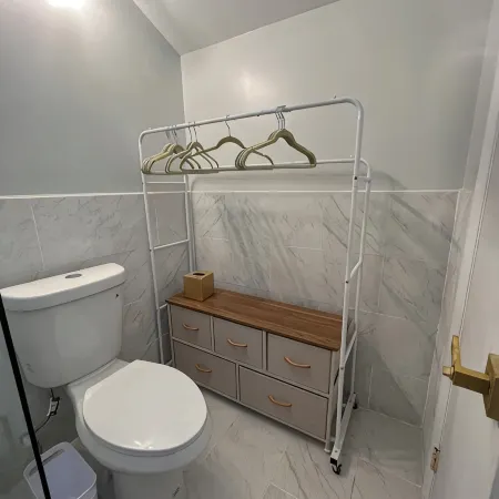 LUX 5 - Cozy 1-bed 1bath w/ WiFi, AC in a beautiful neighborhood in Nassau city