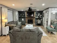 Charming, newly renovated, 3-bedroom, 2 full bath home. - 3-Star