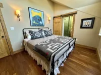 Luxurious Condo - New Construction in Angel Fire