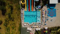 Tilya Resort Hotel - Pemandangan Pantai