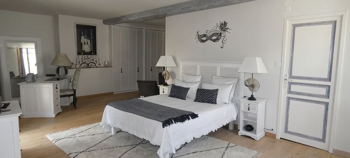 THE SAINT PERE SANCERRE LOGISTIC Hotels in Cher