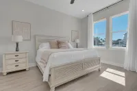 The Retreat:  5-Star Luxury + Steps to Ocean + Heated Pool & Hot Tub + Golf Cart - 4星級
