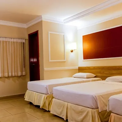 Atalanta Hotel Hotels near Lua Crescente