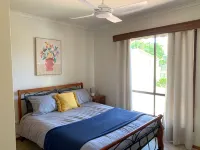 Spacious home in Corowa’s best street right across from the Murray/pet-friendly! Hotels in Corowa