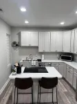 Cozy 2-bedroom apartment located next to St. Mary's Hospital! - 3-Star