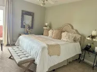 Large Waterfront Villa on Bass Lake with a Gym. Close to Culver and Notre Dame - Wifi