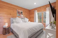 Catskills Getaway Home W/ Hot tub, Game room, fire pit and basketball court - Boutique