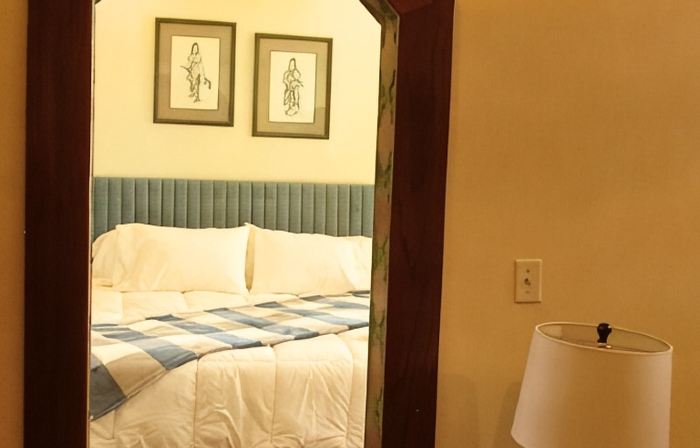 The Stone room Suite #11, sleeps 5 guest