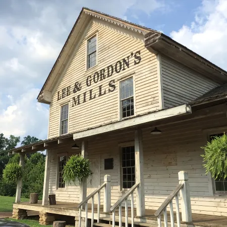 Chickamauga Lee & Gordon's Mills Historic Pierce House
