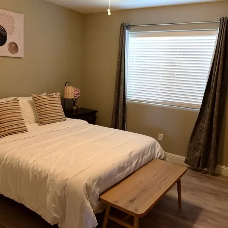 Spacious 5BD Home w EV charger near Sequoia Ntl Pk