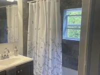 Completely remodeled lower unit in historic 1880's house. Hotels in Ishpeming