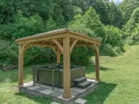 Charming Mtn Cabin, Hot Tub+Fire Pit, Private, WiFi, Grill, Near Green Mtn Area! -  Privatzimmer