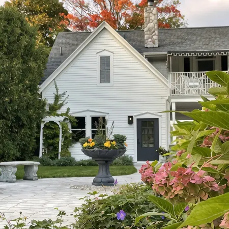 Downtown Charlevoix Boutique Cottage #1