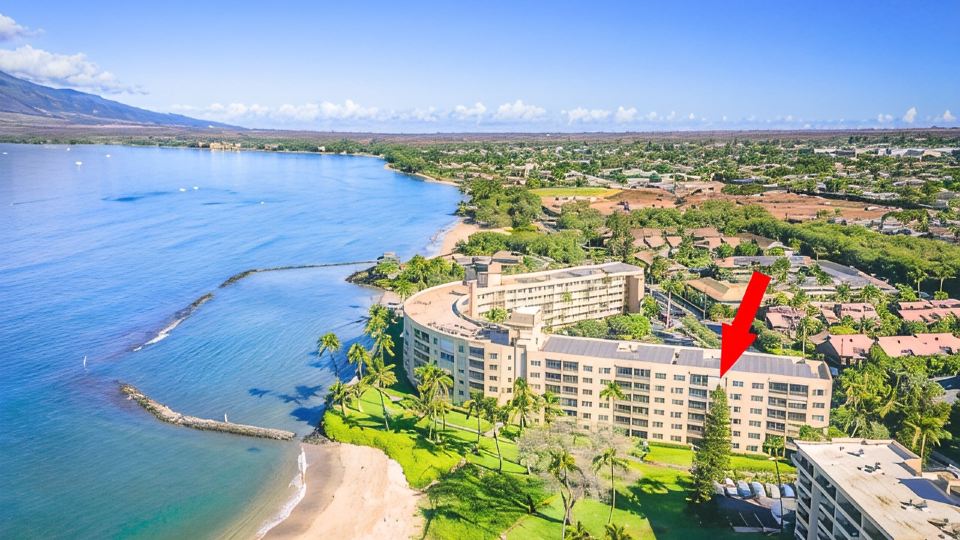 Stunning Maui Oceanfront Oasis: 2Bd/2BTH Penthouse w/AC Menehune Shores #625